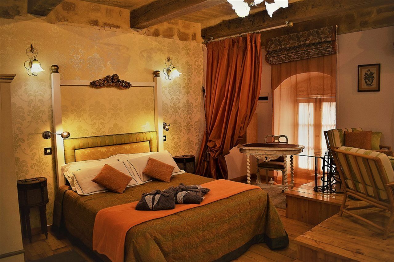 Palazzo Valletta Suites ภายนอก รูปภาพ